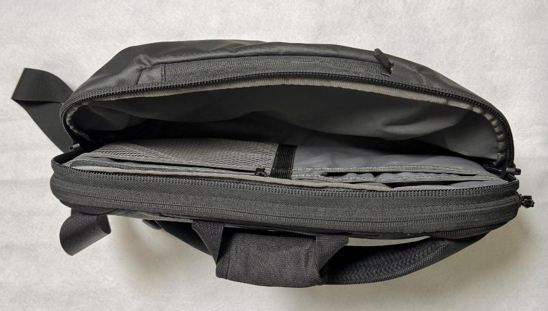 バッグ Aer Tech Sling 2
