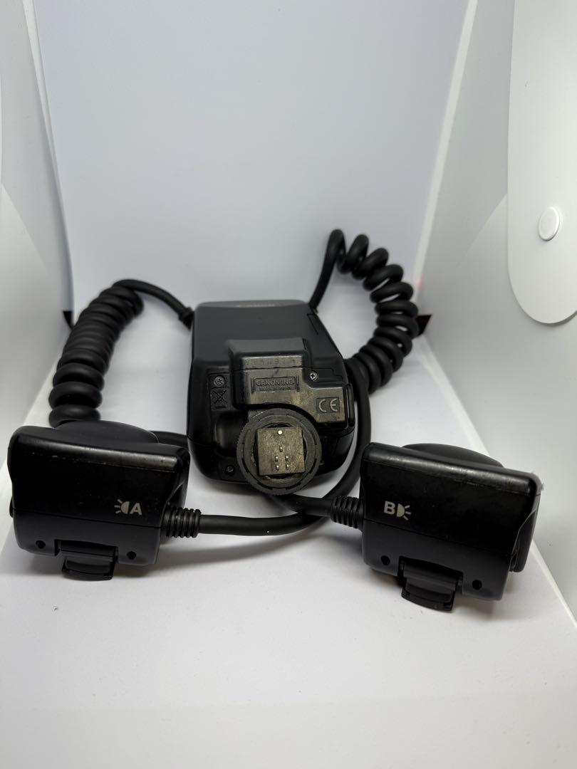 Canon マクロツインライト MT-24EX　ストロボ️