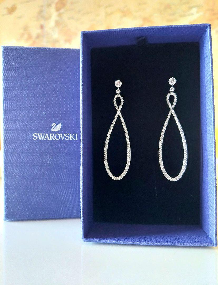 証明書 新品 SWAROVSKI Infinity ピアス スワロフスキー
