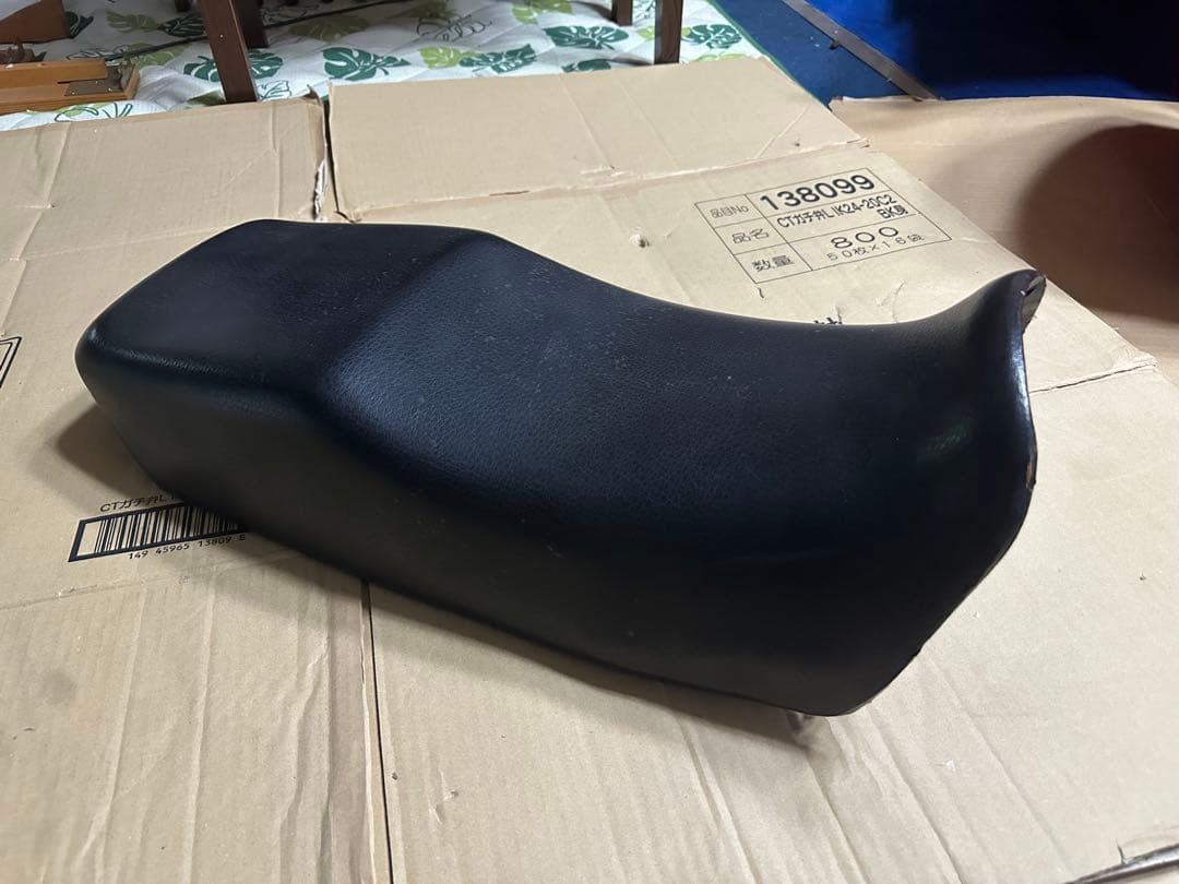 gpz900r 純正シート