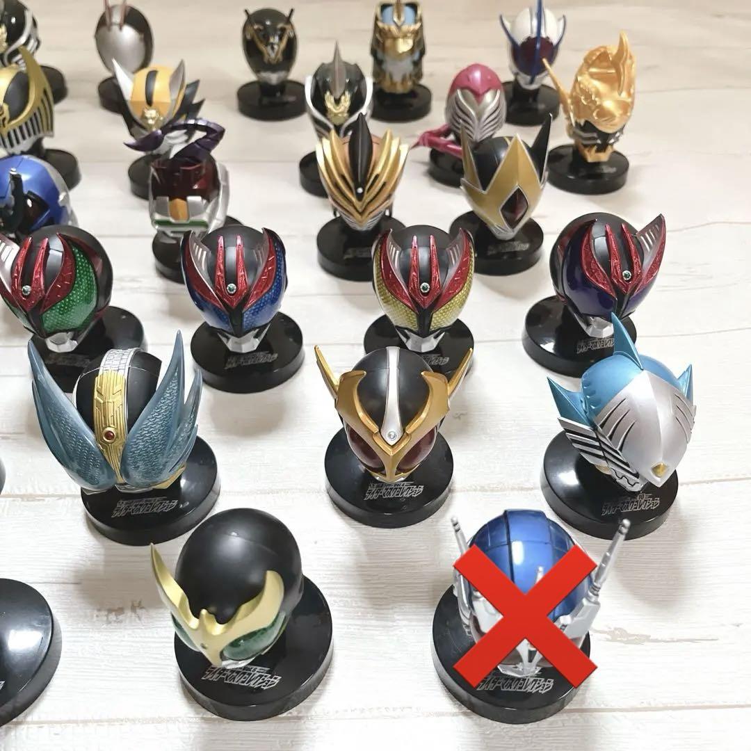 仮面ライダー ライダーマスクコレクション 41個   発光台座2個