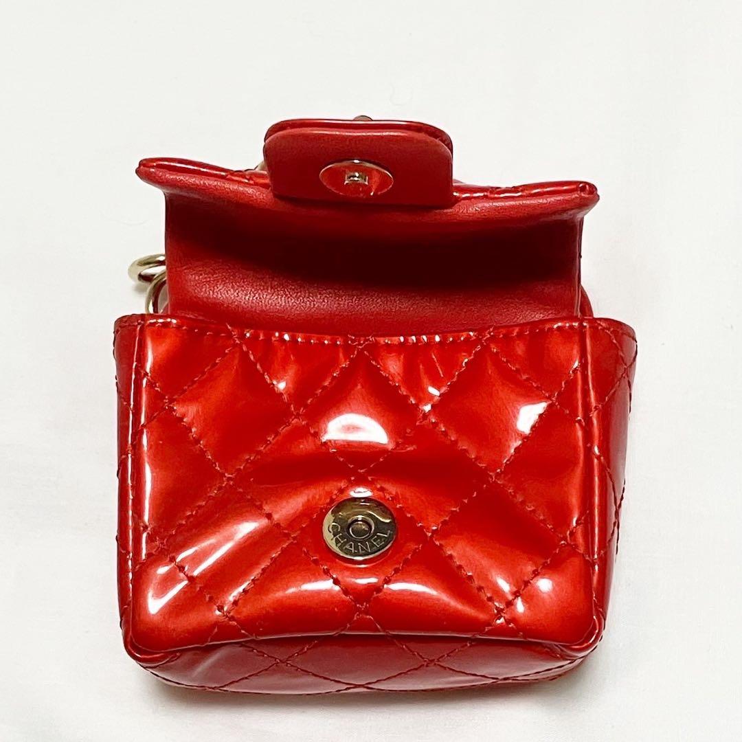 シャネル ミニミニ マトラッセ チャーム キーホルダー パテント 2.55