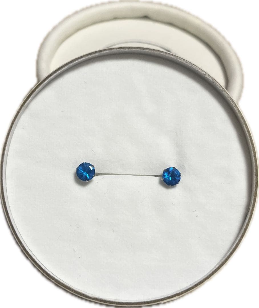 cuicui ネオンブルーアパタイトピアス cuicui ネオンブルーアパタイトピアス