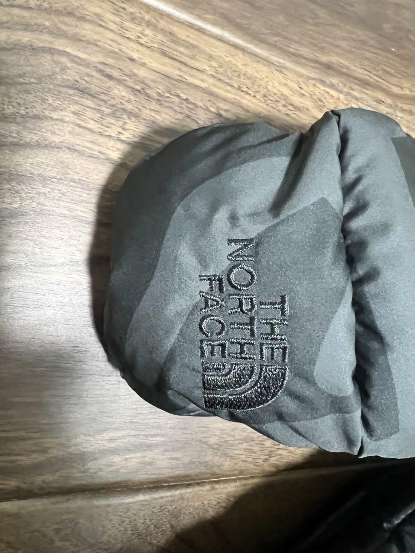 KAWS✖️THE NORTH FACE カモフラ ミトン