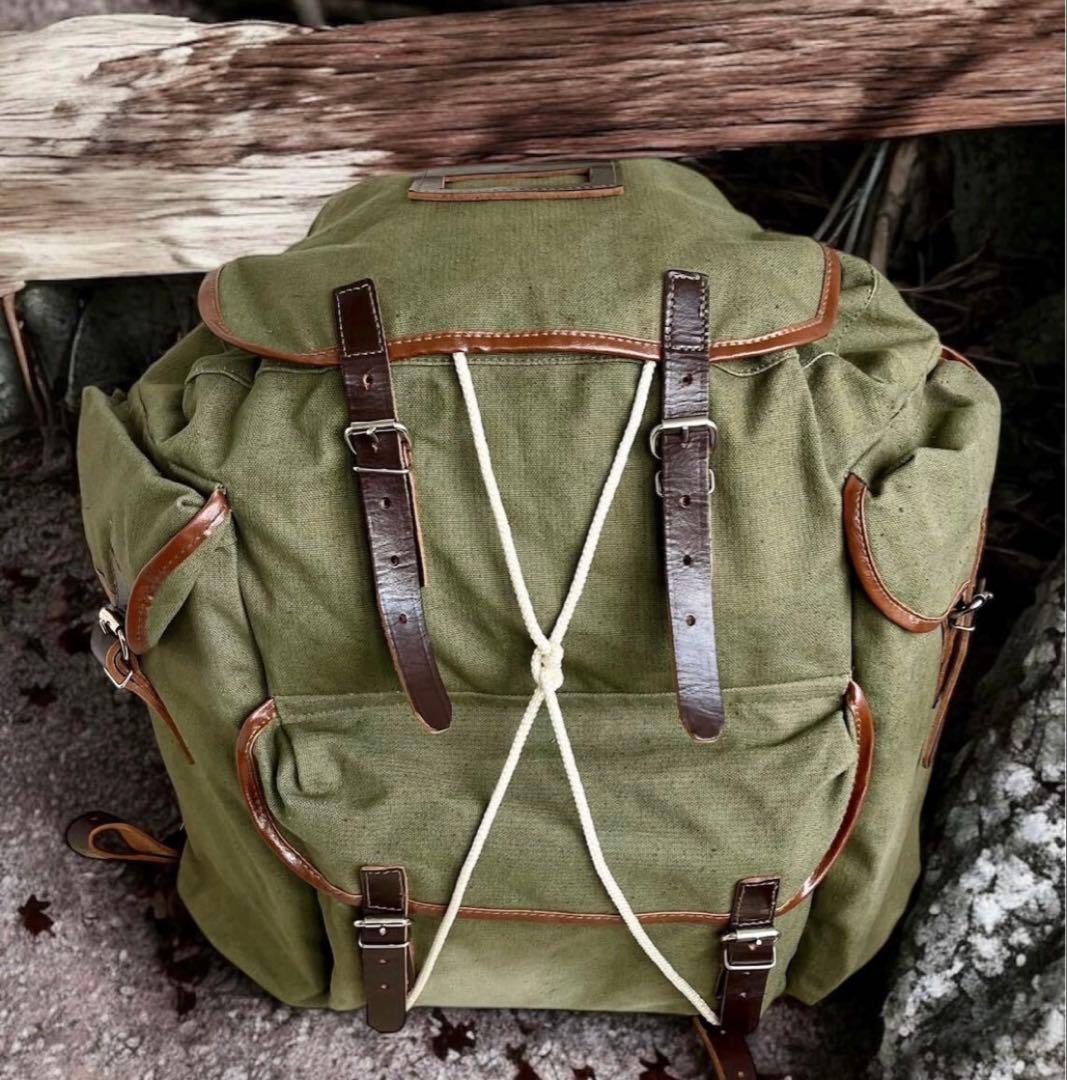 アウトドア バックパック 60年前 ソビエト製 レトロ ヴィンテージ アウトドア バックパック 60年前 ソビエト製 レトロ ヴィンテージ