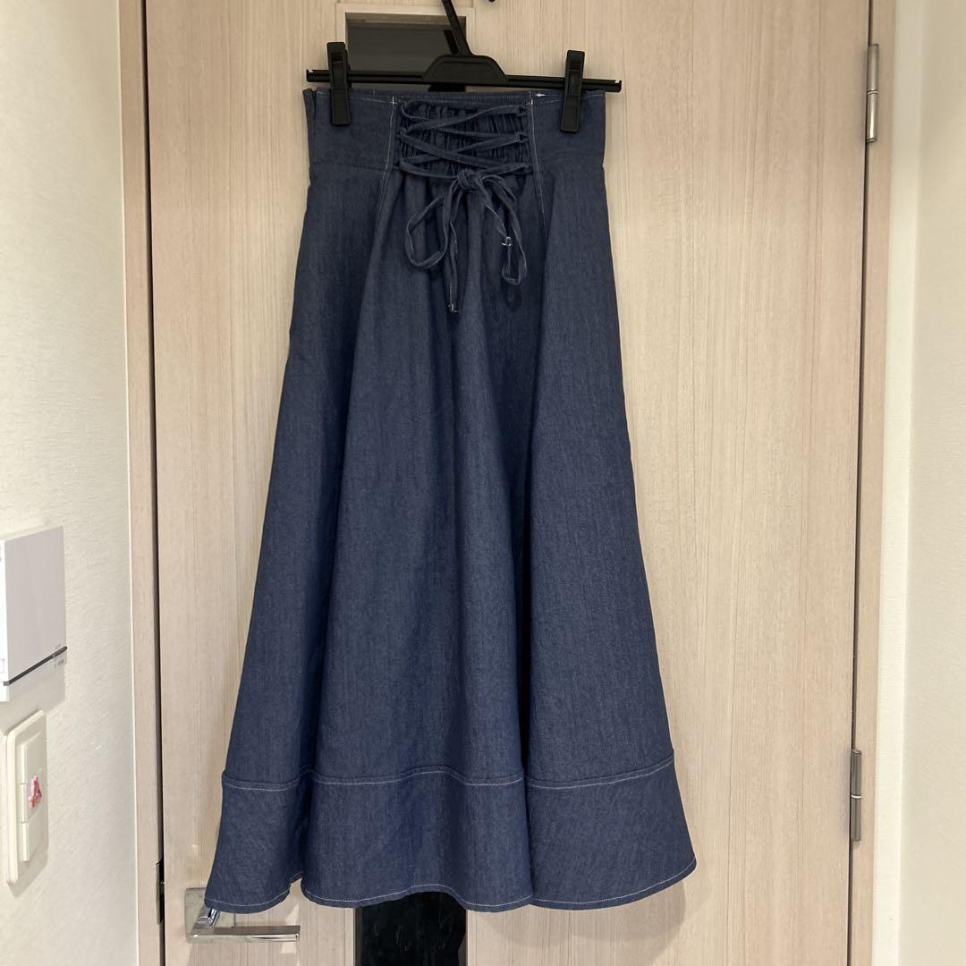 新品　スウィングル　ダークブルー フレアスカート レースアップ