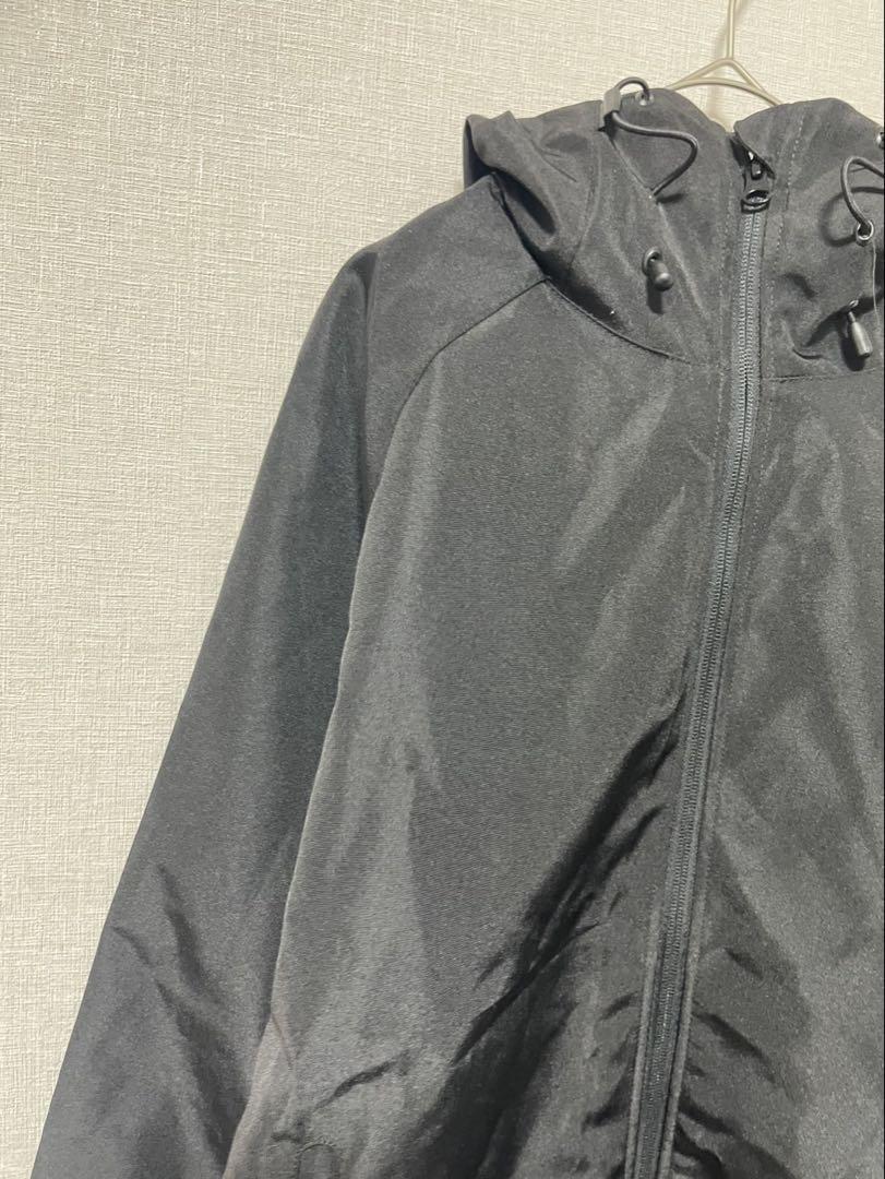 美品　浦和レッズ　30周年オリジナルワッペン付きシェルパーカー　M