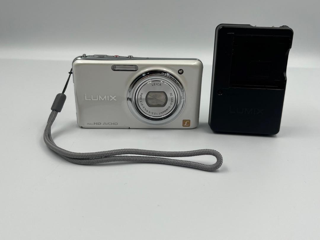 Panasonic LUMIX DMC-FX77 デジタルカメラ
