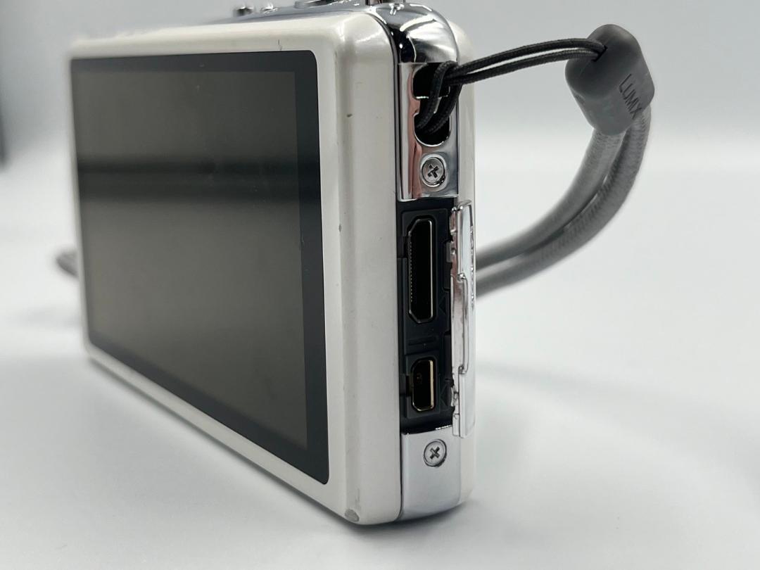 Panasonic LUMIX DMC-FX77 デジタルカメラ