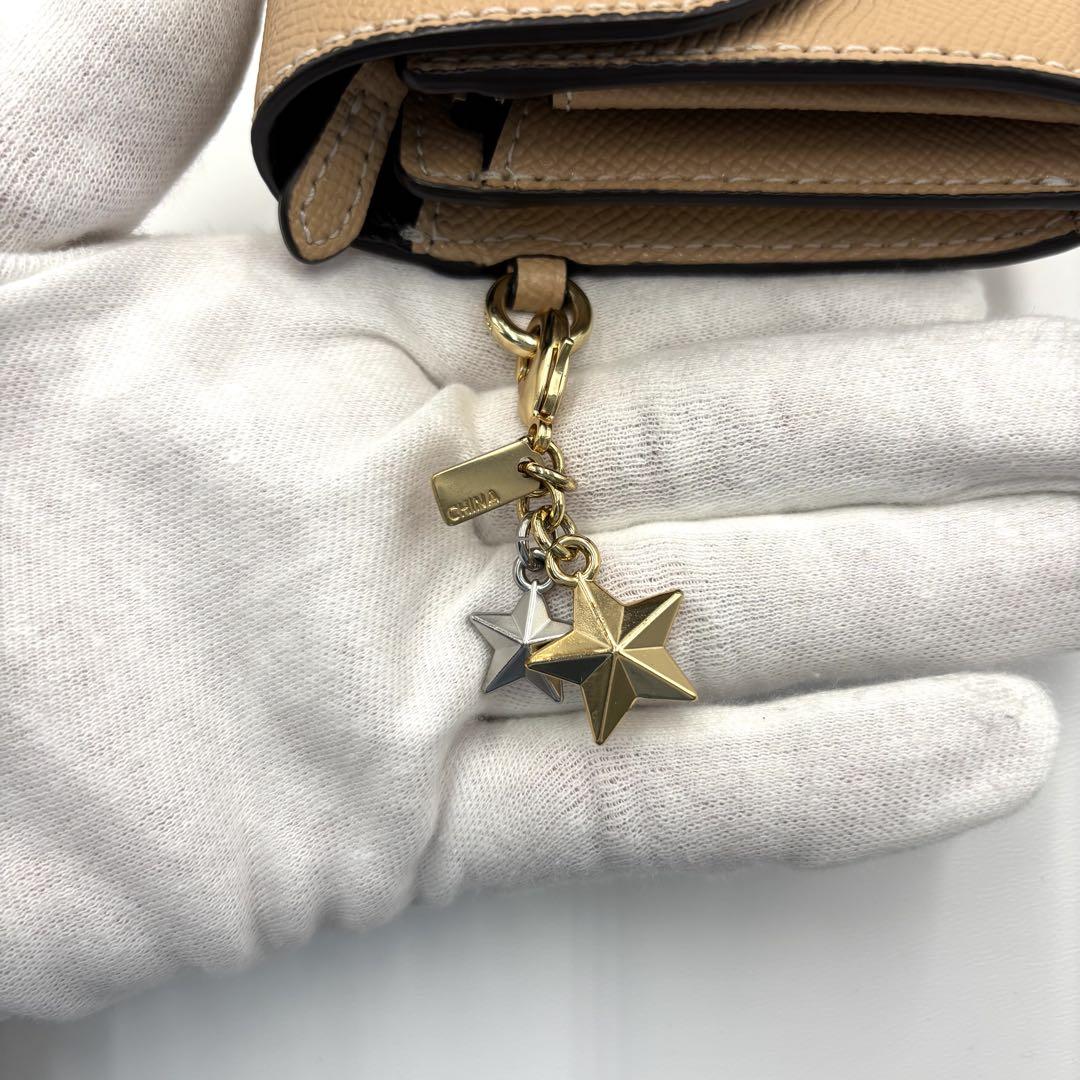 シェリー　極美品✨ COACH 長財布 スリム エンベロップ チャーム付き