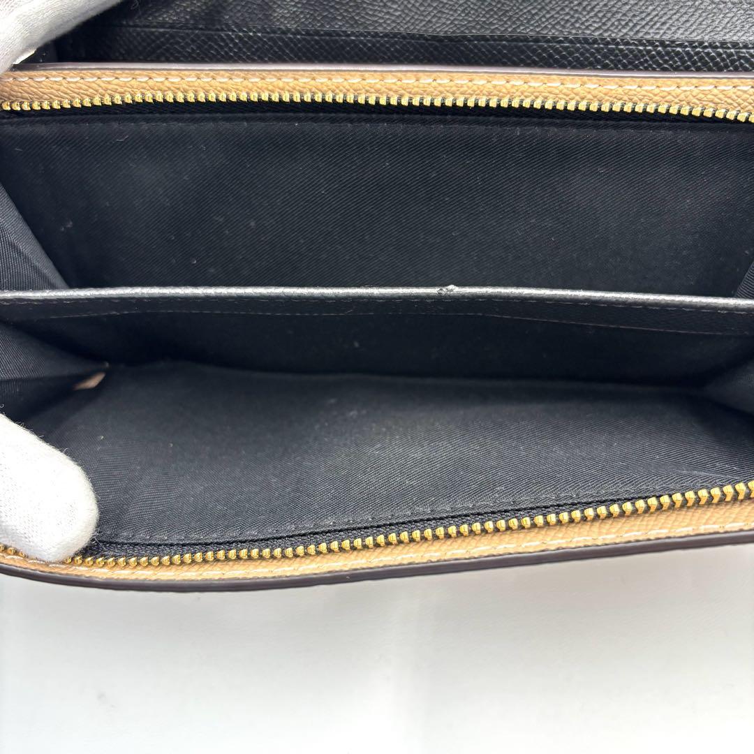 シェリー　極美品✨ COACH 長財布 スリム エンベロップ チャーム付き