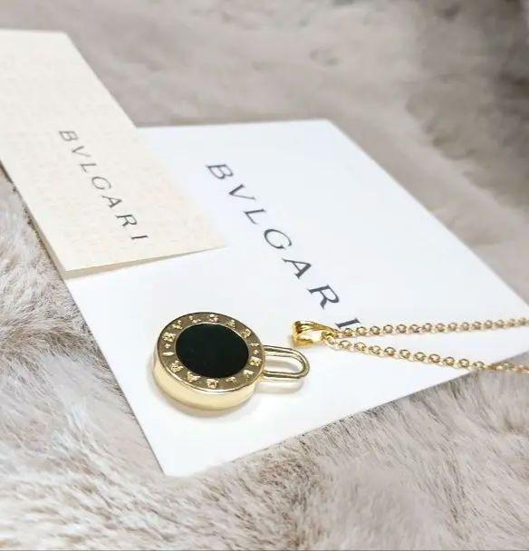 【正規 未使用】BVLGARI ロゴ刻印 黒×金チャーム/ネックレスチェーン