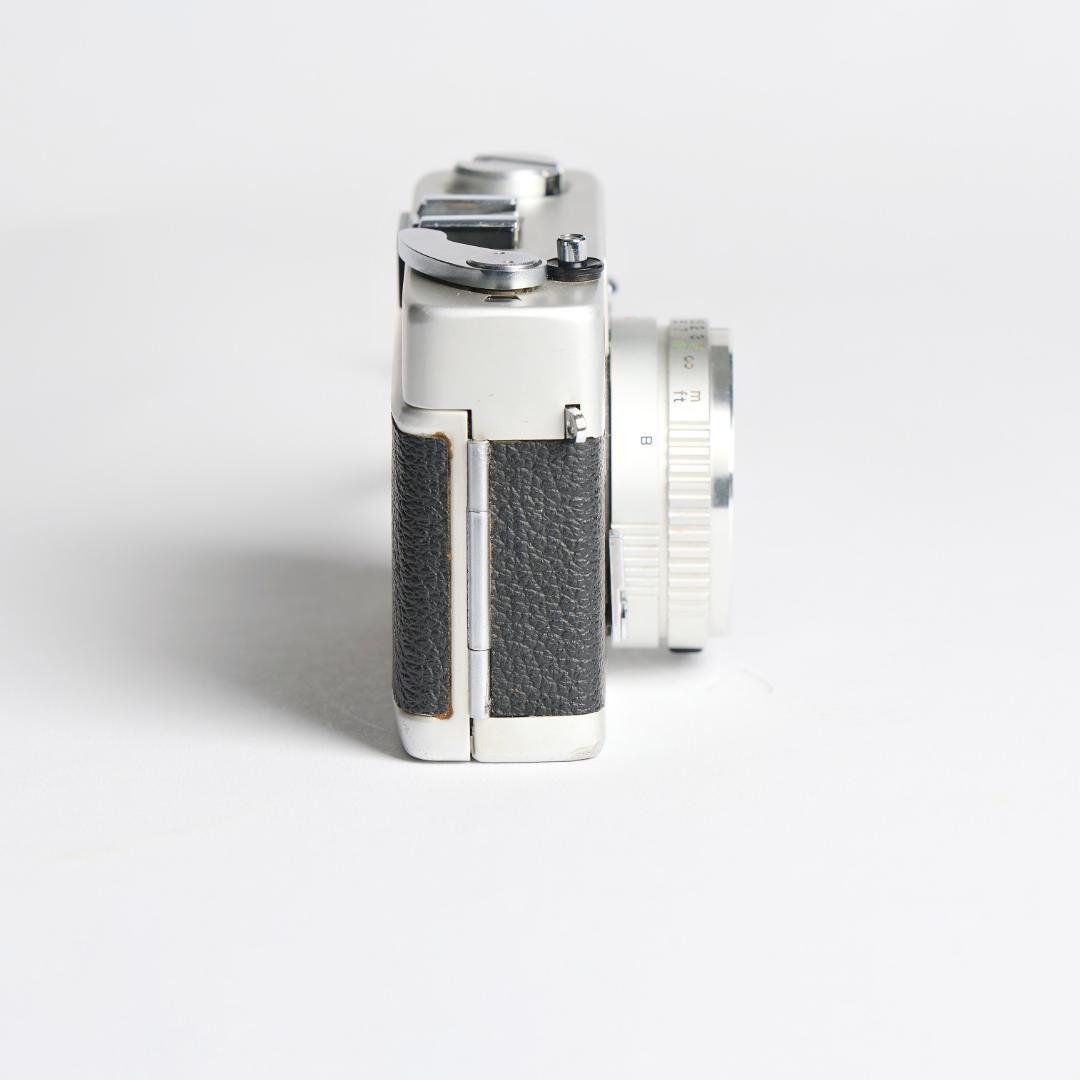 フィルムカメラ入門☆コニカKONICA C35 Flashmagic☆整備済完動 送料込