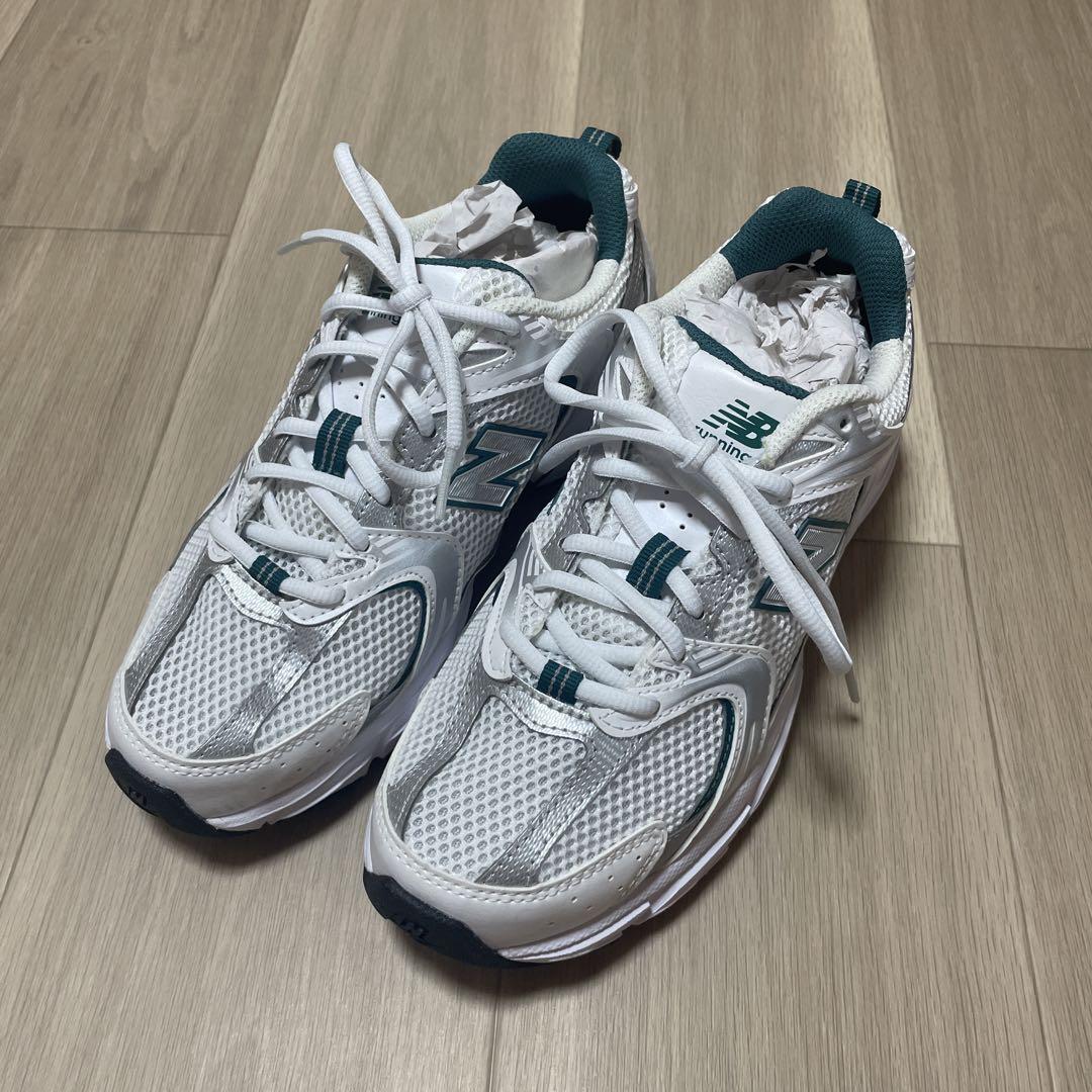 新品未使用　New Balance MR530 ホワイト/グリーン