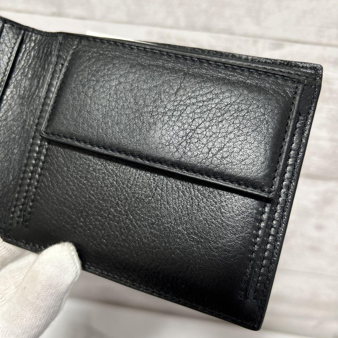 新品　Salvatore Ferragamo　二つ折り財布　財布 黒 フェラガモ