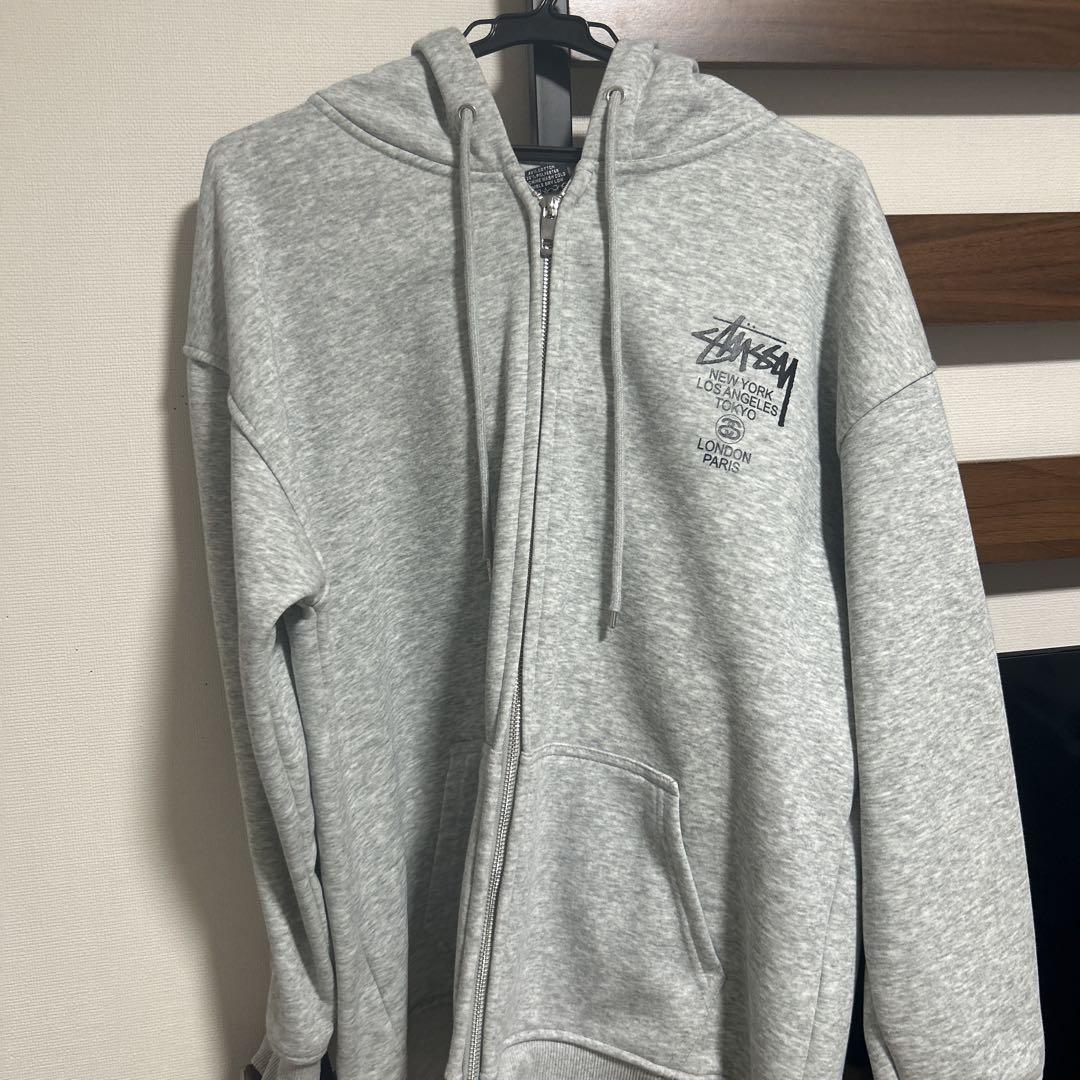 Stüssy グレー パーカー STUSSY グレー パーカー Mサイズ - メルカリ