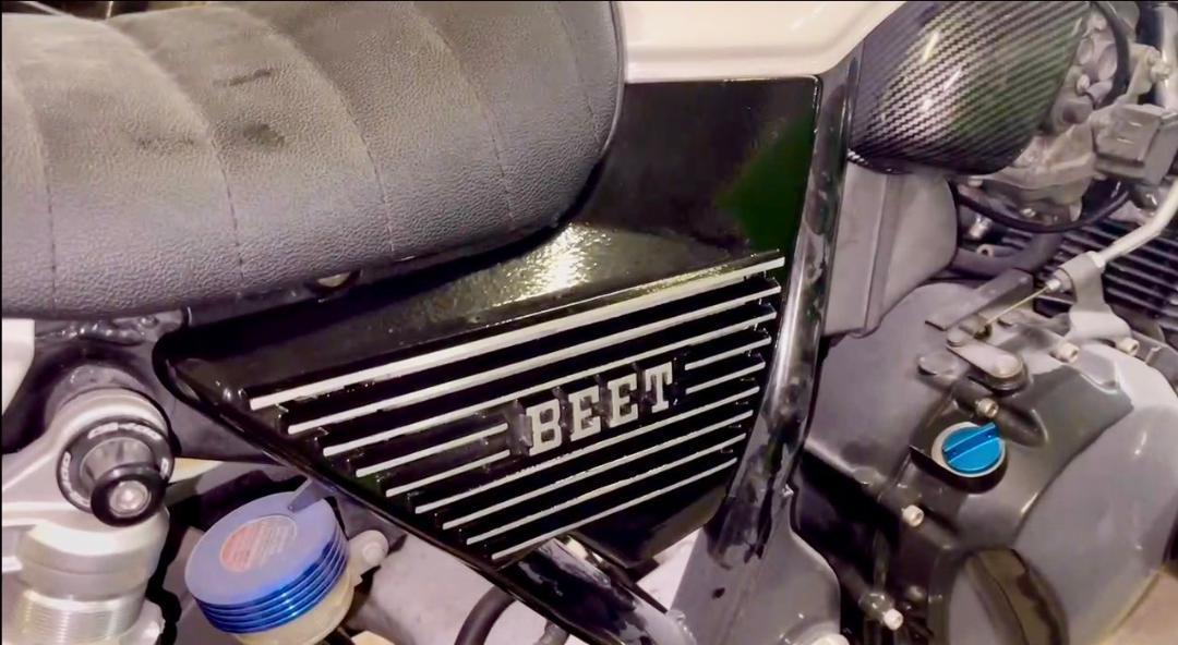 NC42　CB400SFロゴ有 アルフィン/サイドカバーNC39 NC42 CB400SFロゴ有 アルフィン/サイドカバーNC39