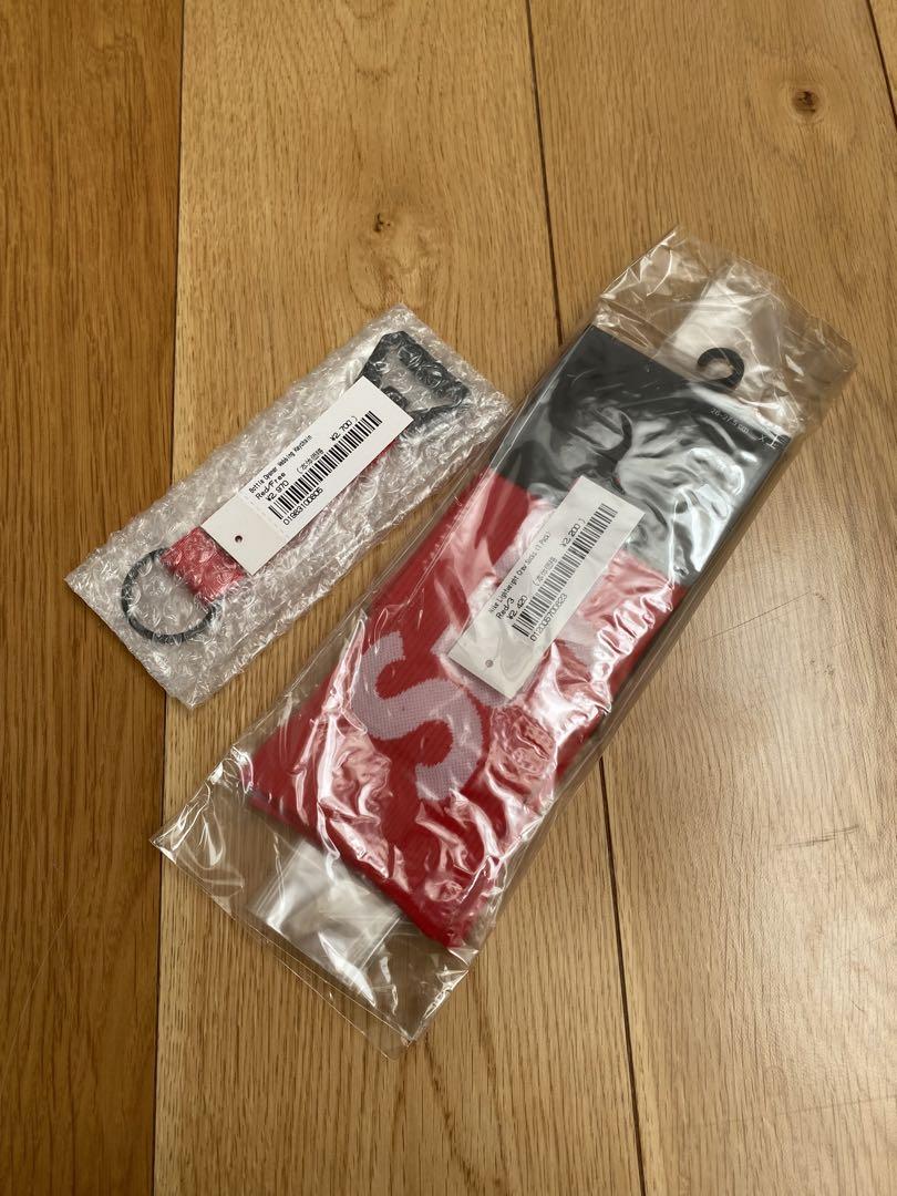 小物 Supreme Bottle Opener Webbing Keychain