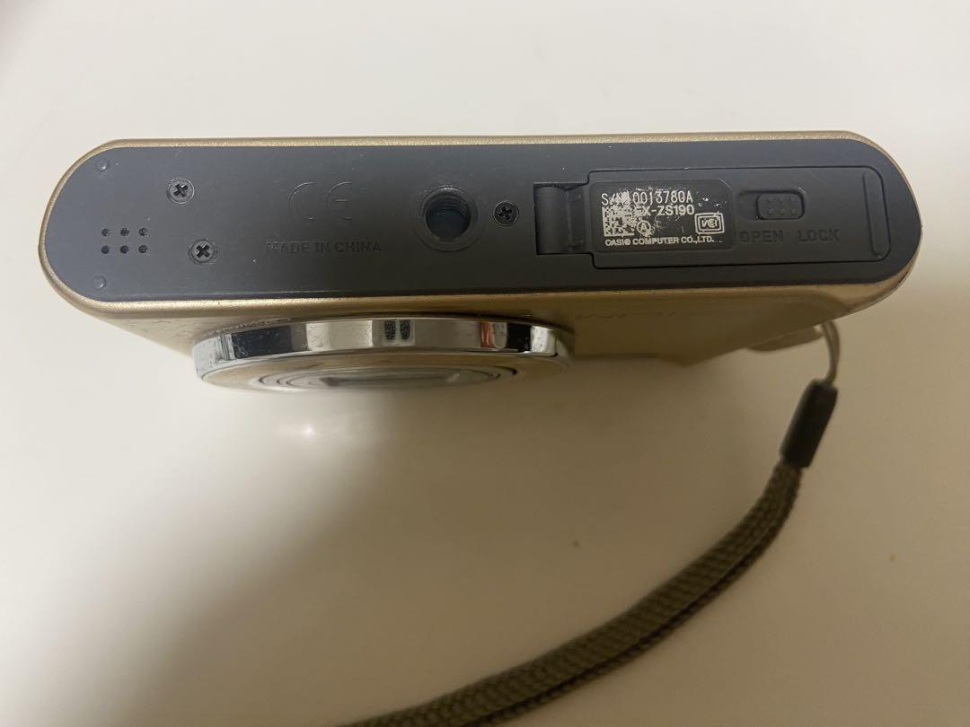 CASIO EXILIM 12x コンパクトデジタルカメラ