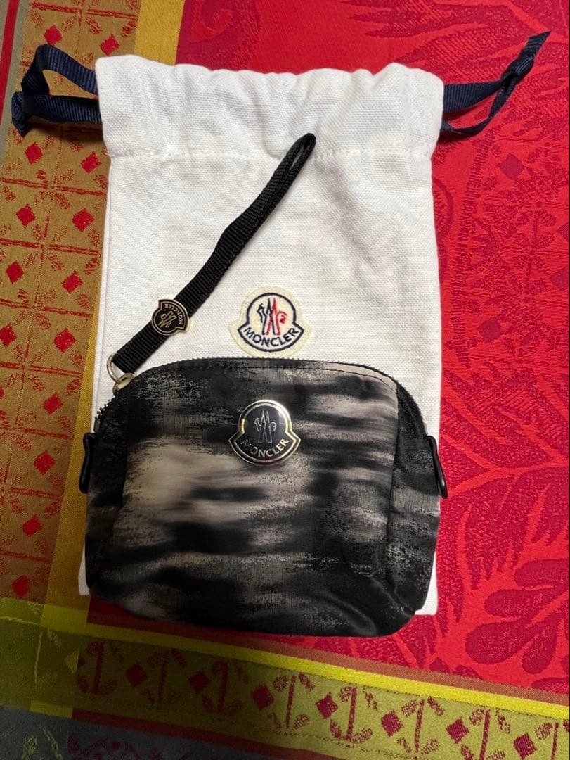 MONCLER モンクレールポーチ　未使用品