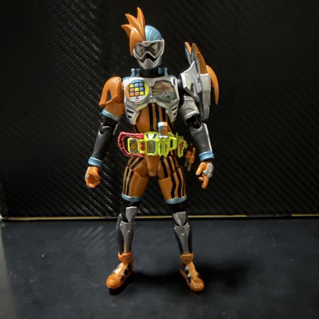 S.H.Figuarts 仮面ライダーエグゼイド ダブルアクションゲーマー