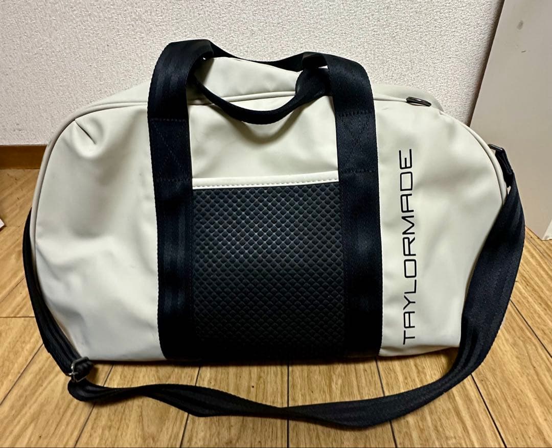 TAYLORMADE ゴルフボストンバッグ ベージュ ブラックTaylorMade
