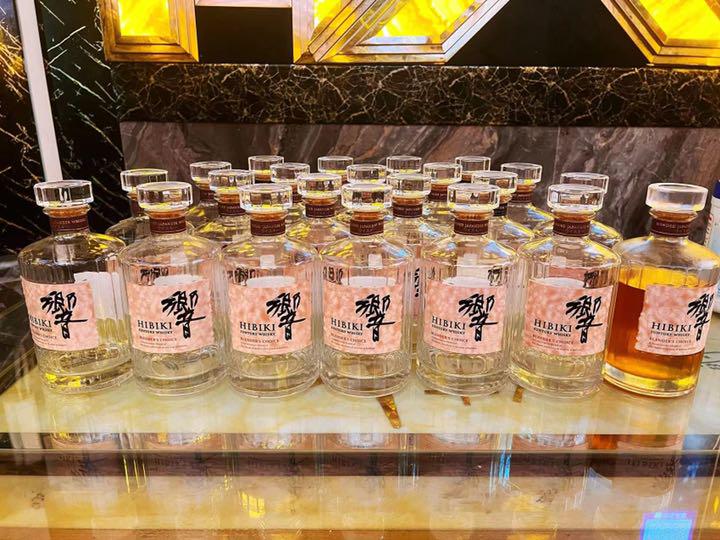 48%割引2021年春の 響 ブレンダーズチョイス 空瓶 未洗浄 20本セット ウイスキー 飲料/酒-MAISONMG.COM 48%割引2021年春の 響 ブレンダーズチョイス 空瓶 未洗浄 20本セット ウイスキー 飲料/酒-MAISONMG.COM