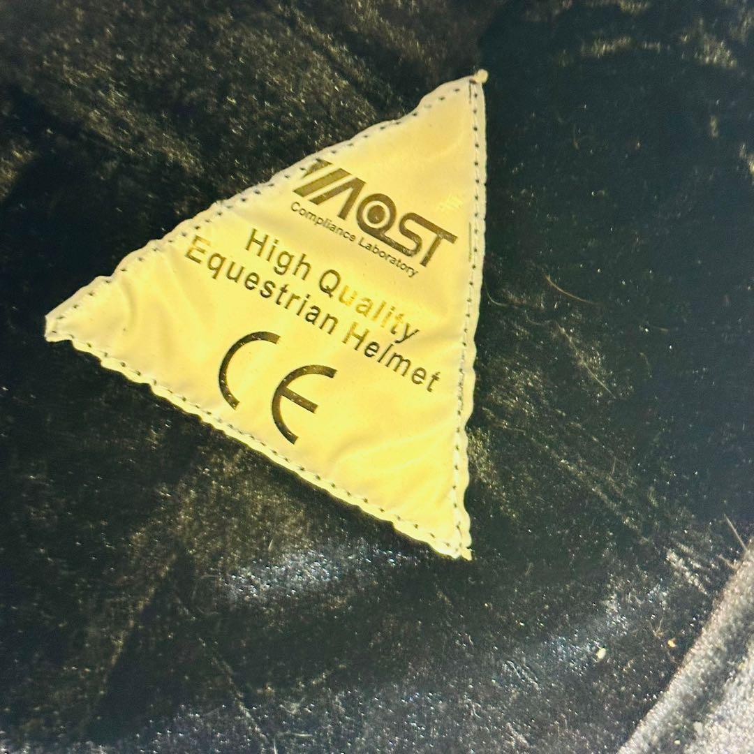 黒い乗馬用ヘルメット 収納袋付き サイズ60