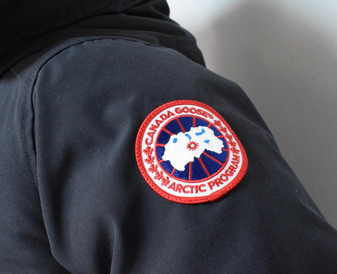 19年購入 CANADA GOOSE カナダグース シャトー NAVY XS