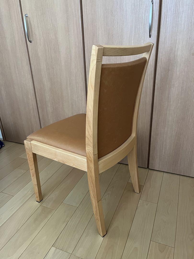ダイニングチェア　椅子　ニトリ　（Ｂ）