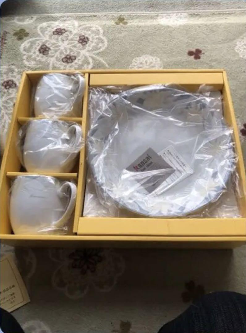 kansaiの食器セットです