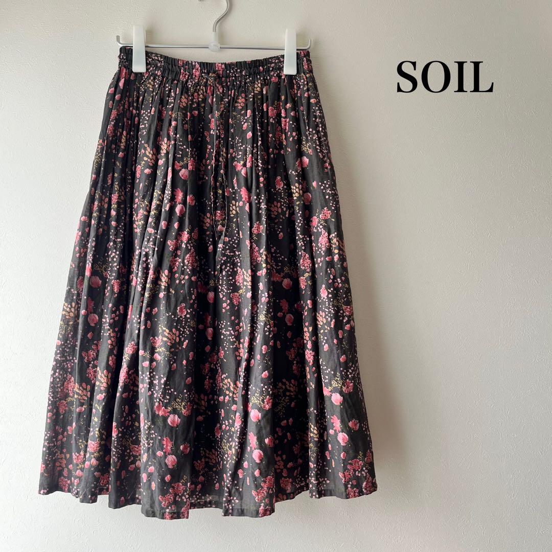 SOIL ソイル 花柄ギャザースカート　チャコールグレー