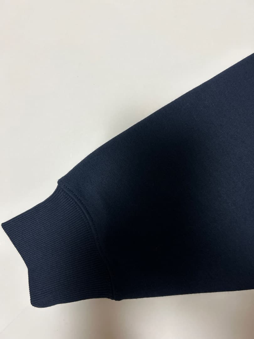 タグ付きスポーティベアプリントの裏毛セットアップ