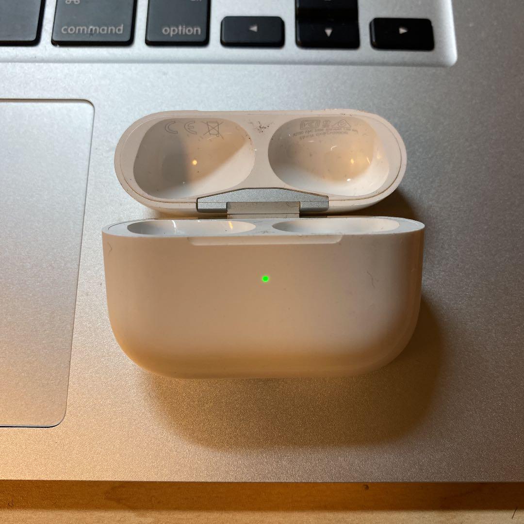 低価高評価 AirPods 充電器 TbDB6-m82656842652 pro 低価新作登場