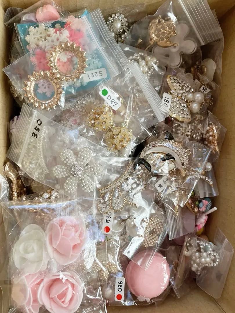 【クリスマスセール】ハンドメイド 貼り付けパーツ まとめ売り②