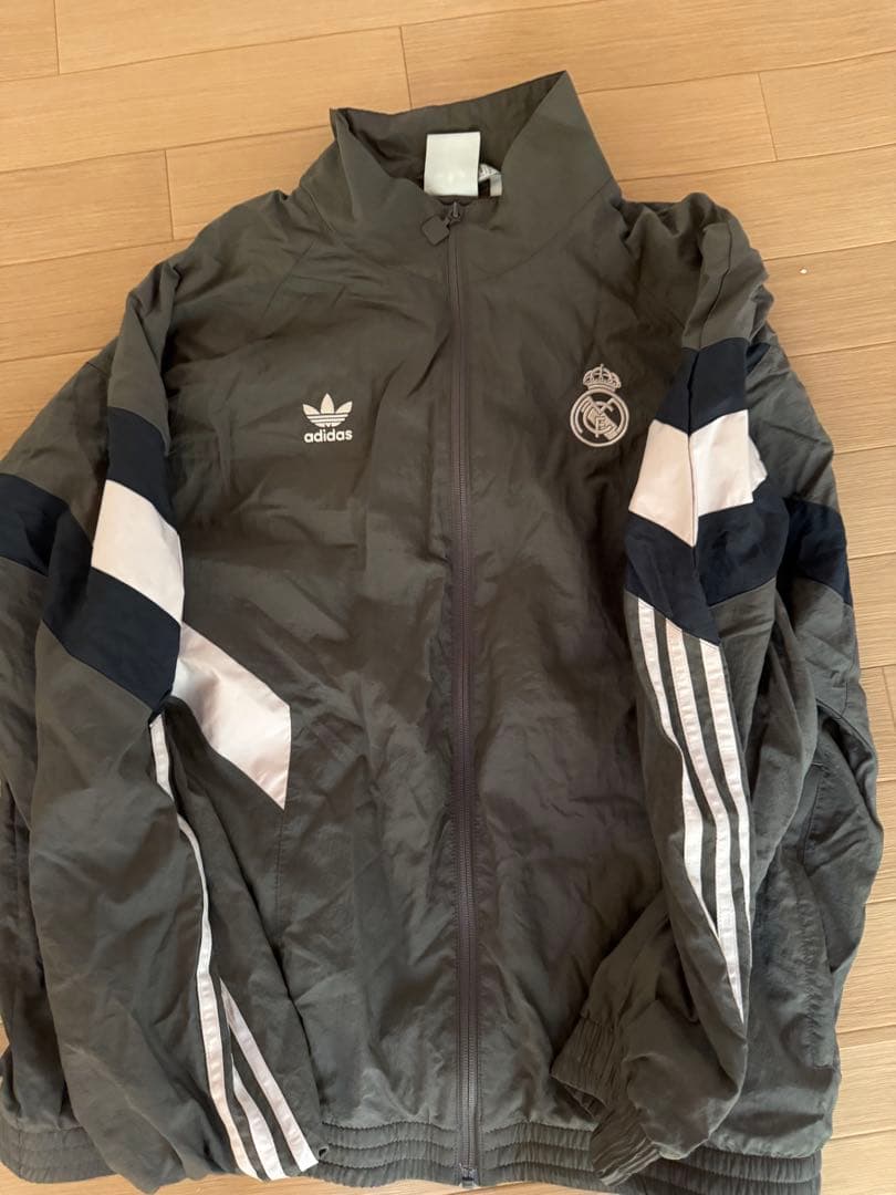 adidas Real Madrid ナイロンジャケット　値下げ可