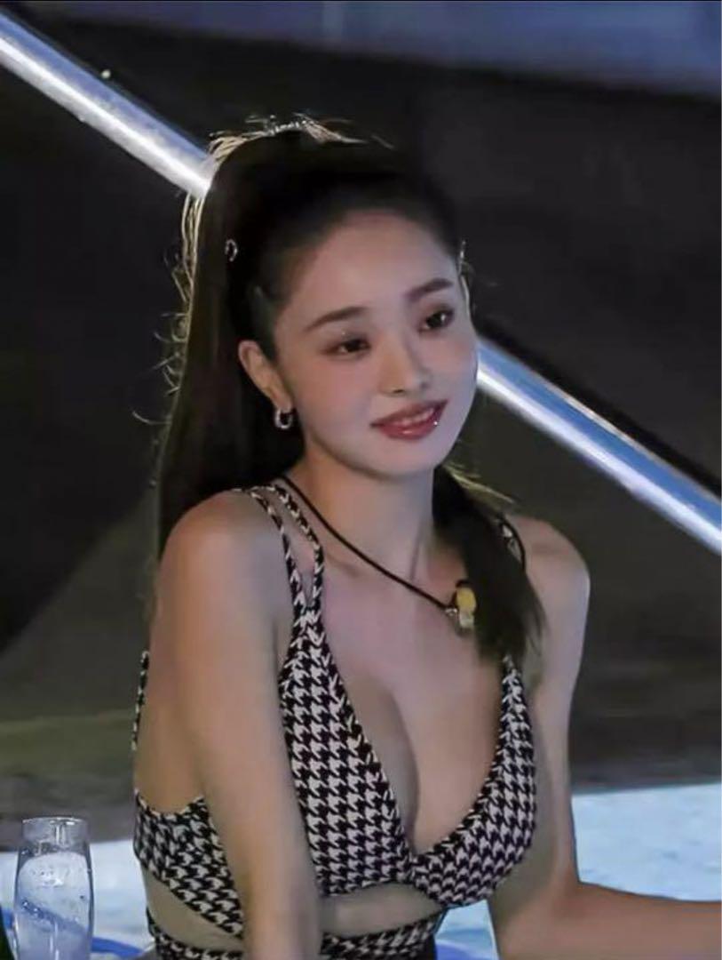 新品未使用】ジアちゃん ソンジア 着用 千鳥柄 水着 ビキニ 韓国