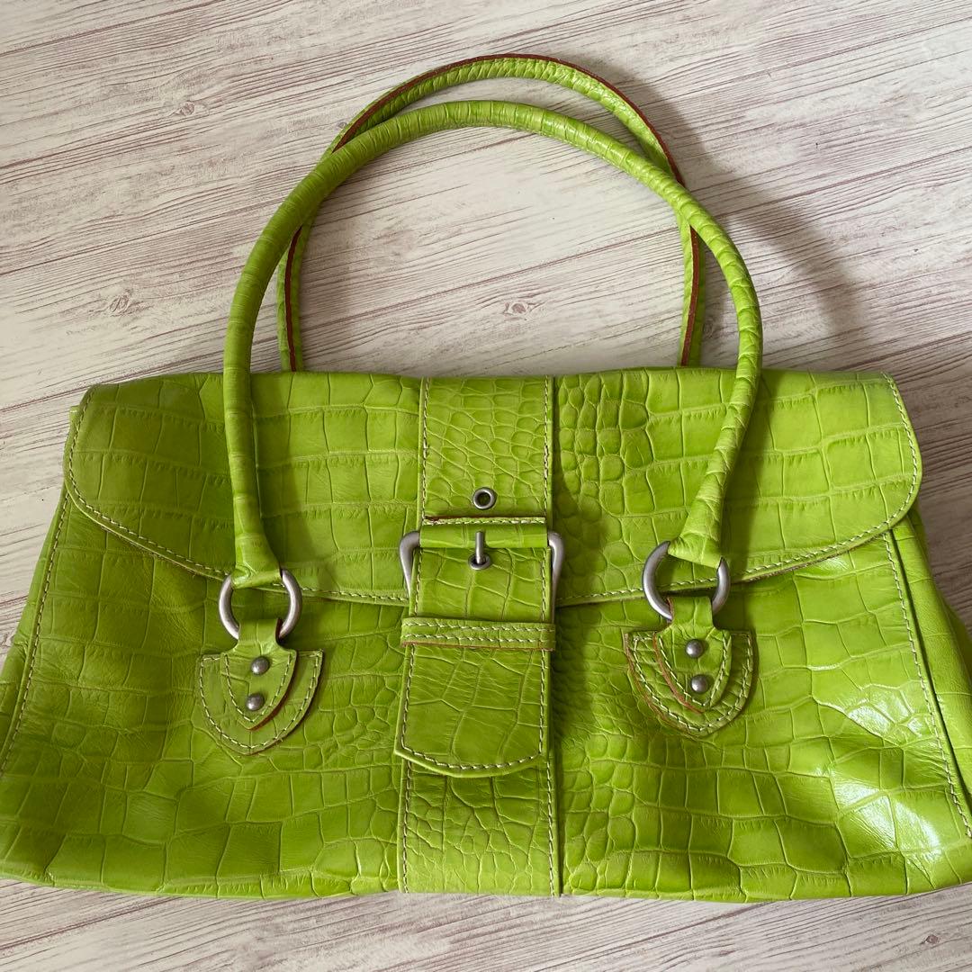 ハンドバッグ　ショルダーバッグ