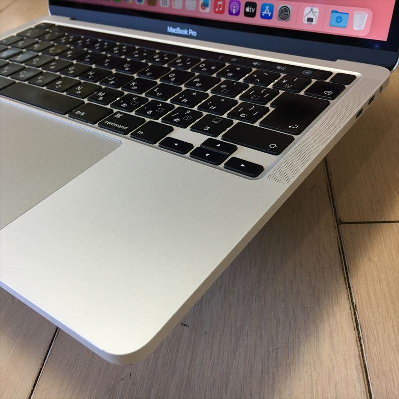581) MacBook Pro 13インチ 2020 i7-32GB-1TB