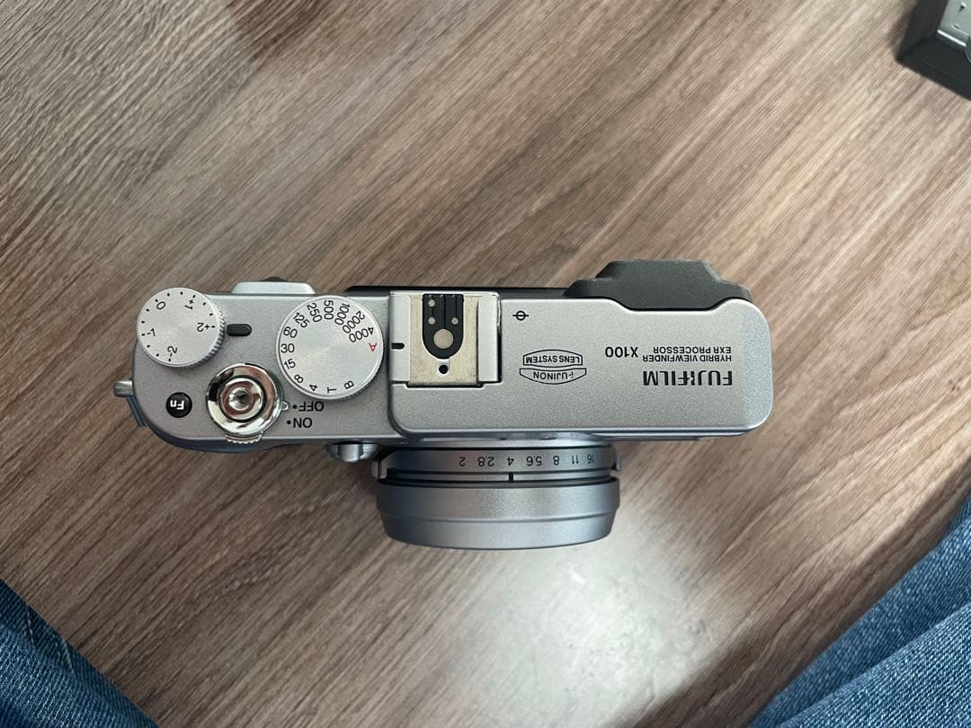 FUJIFILM x100富士フイルム WWW_OLIVIERBERNSTEIN_COM