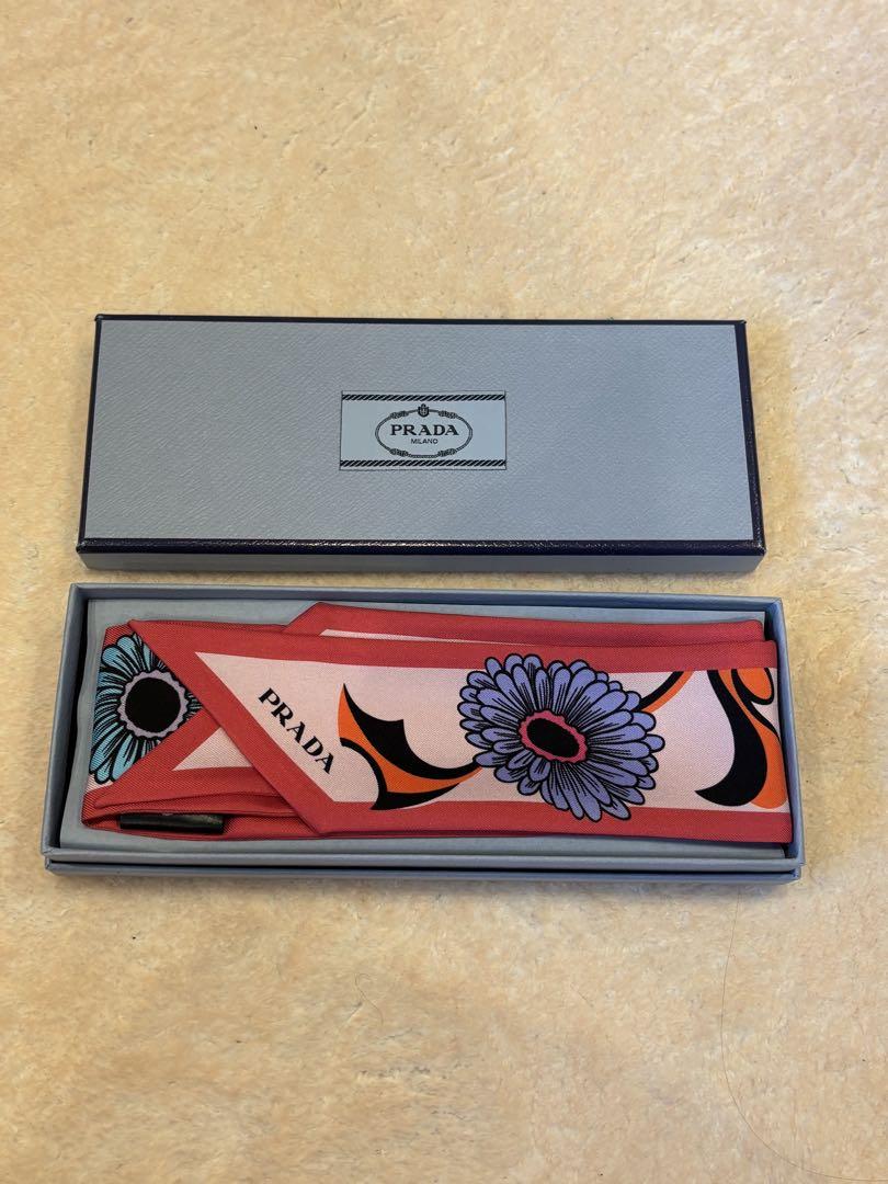 adrysanです！ 値下げ！PRADA 花柄スカーフ ピンク 楽天市場】プラダ PRADA スカーフ リボンスカーフ シルク ピンク