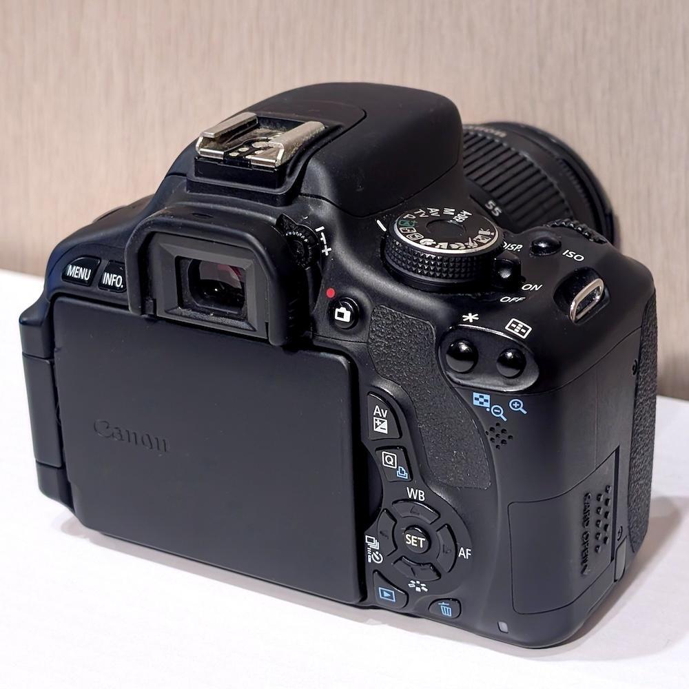 Canon EOS
