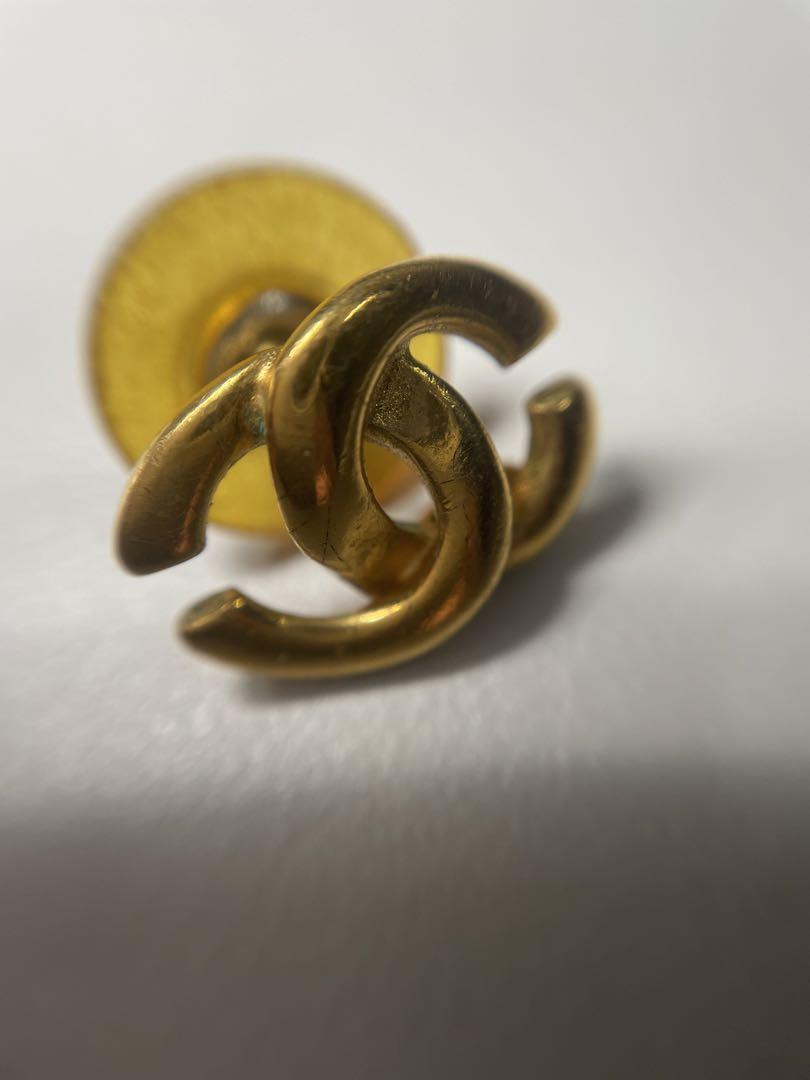 CHANEL ゴールド ピアス　片耳
