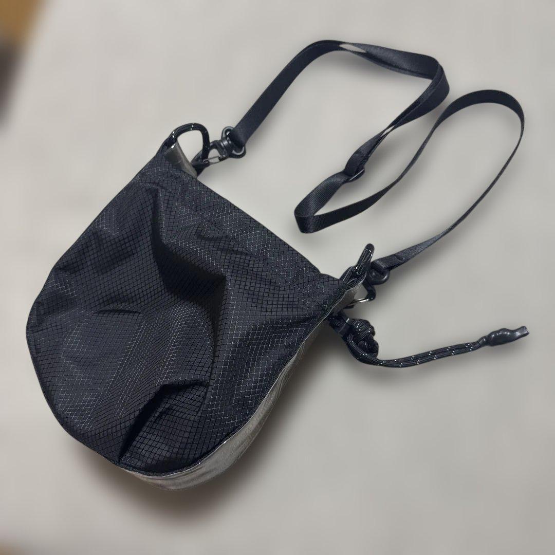 バッグ maastik DROP POUCH