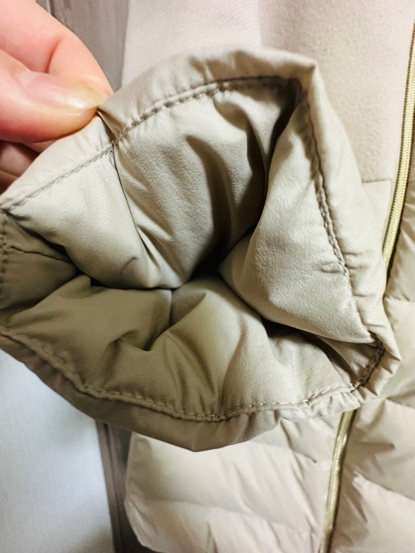 HERNO 異素材切替 ダウンコート ベージュ 38 美品 HERNO 異素材切替 ダウンコート ベージュ 38 美品