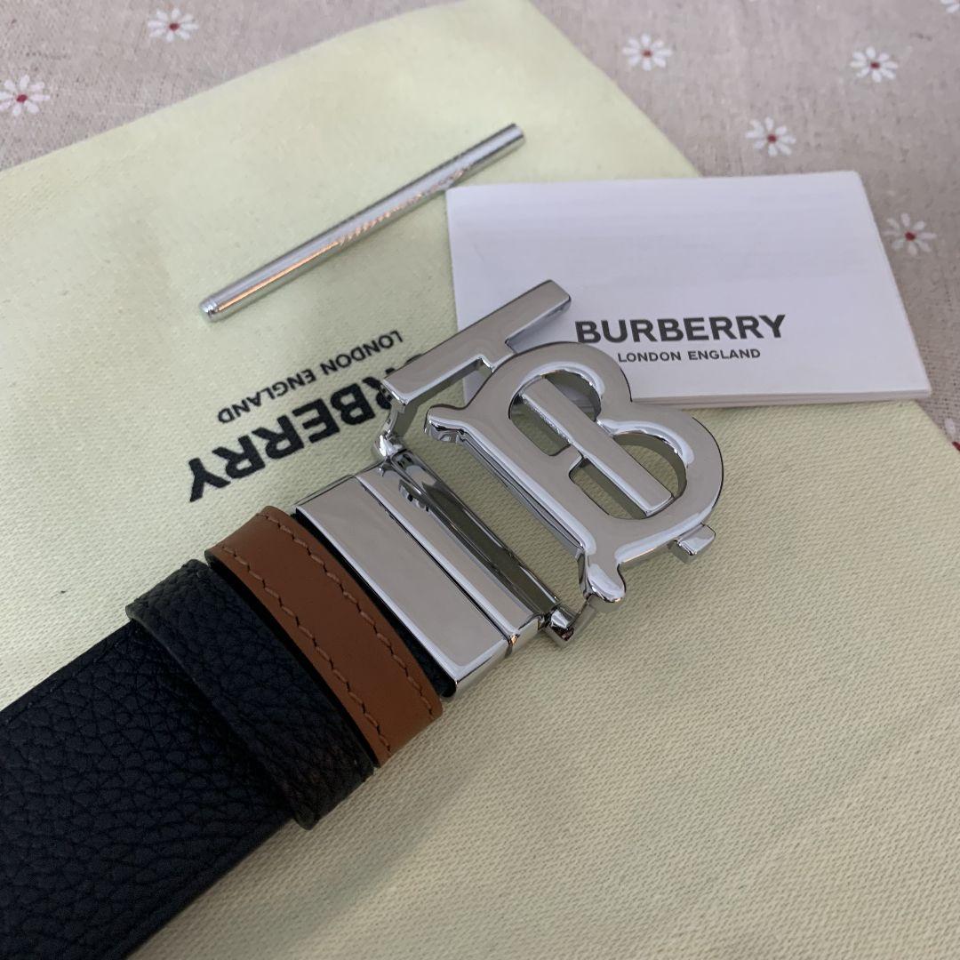 Burberry レザー リバーシブル TBベルト - メルカリ