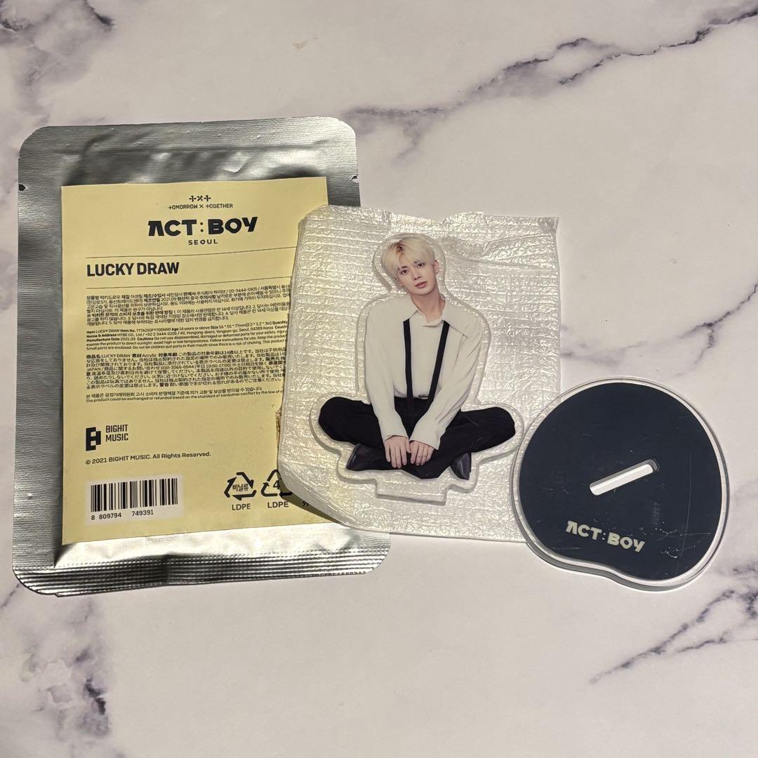 TXT テヒョン アクスタ セット ② TXT テヒョン アクスタ 2種 マグネット まとめ ACT:BOY - メルカリ