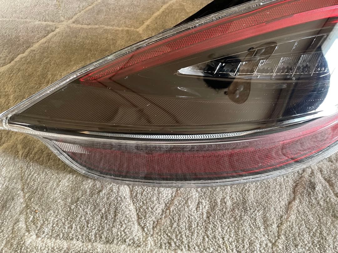 ポルシェ 981テインテッドルックテールライト傷や汚れあり