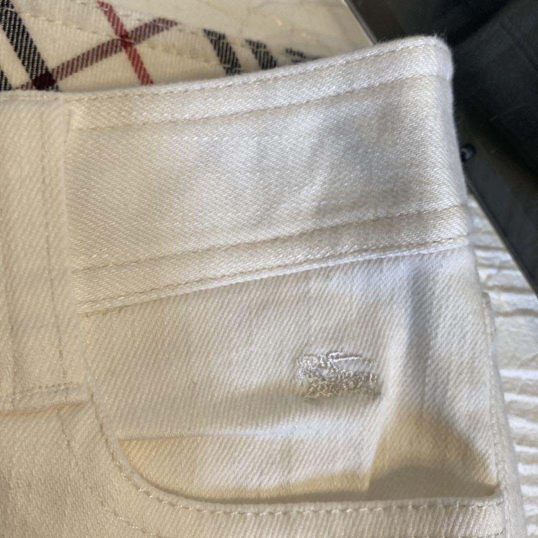 Y2K バーバリー　Burberry ホワイト ショートパンツ　白 Y2K バーバリー Burberry ホワイト ショートパンツ 白
