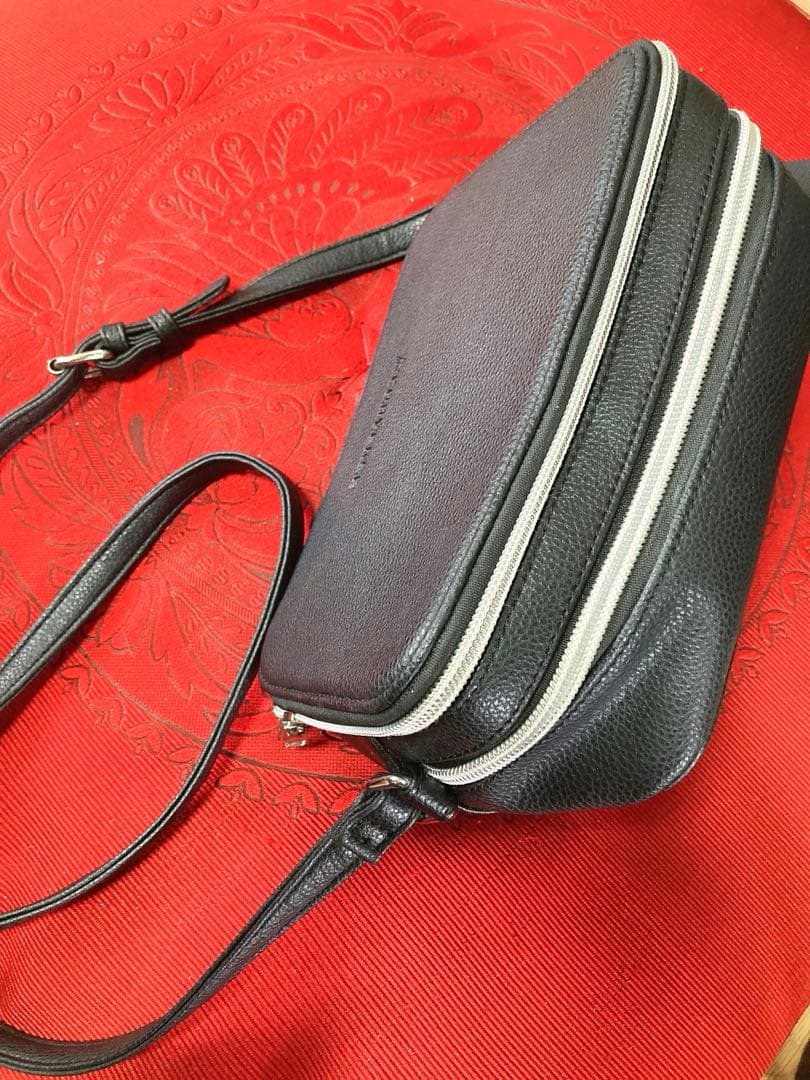 新品未使用 CONVERSE ブラック ショルダーバッグ